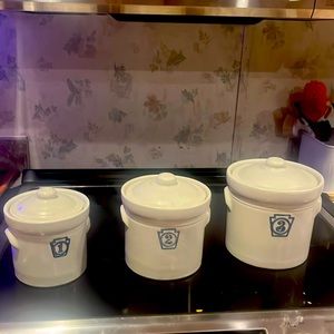 Vintage 3 piece canister set